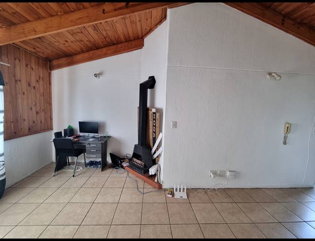1 BEDROOM APARTMENT RENTED IN PETERVALE